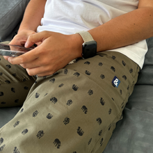 Cargar imagen en el visor de la galería, Pantalón de pijama verde oliva de rinocerontes