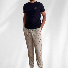 Cargar imagen en el visor de la galería, Pijama completa de pantalón DreamDog beige
