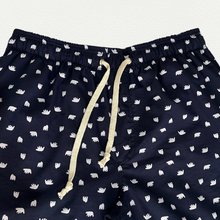 Cargar imagen en el visor de la galería, Pantalón corto de pijama azul oscuro de osos polares
