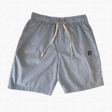 Cargar imagen en el visor de la galería, Pantalón corto de pijama azul claro de rombos
