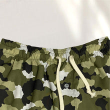 Cargar imagen en el visor de la galería, Pantalón corto verde militar
